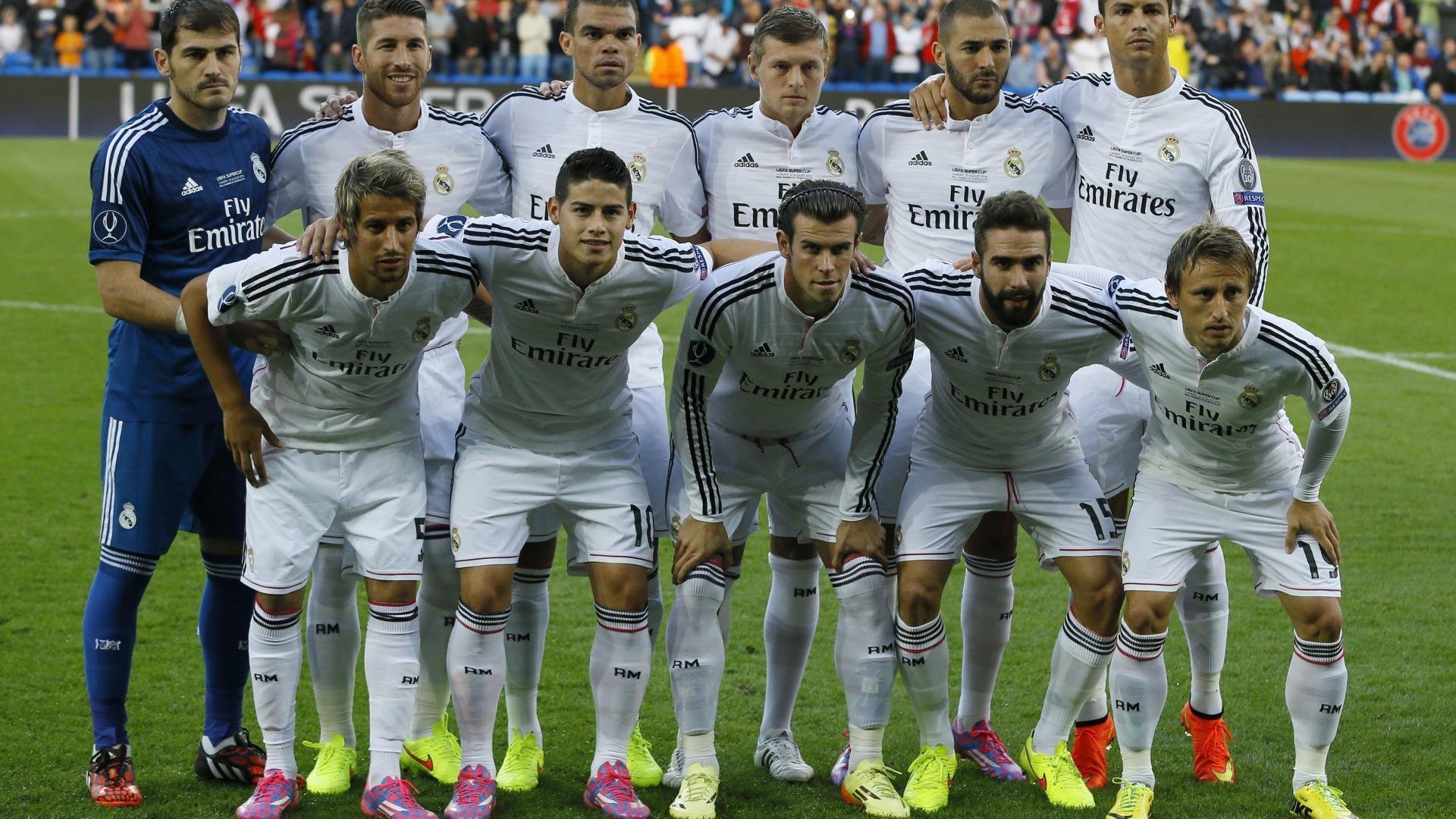 神话终结者！比利亚雷亚尔用铁血战术正面击溃皇马，卡瓦哈尔争议红牌成转折