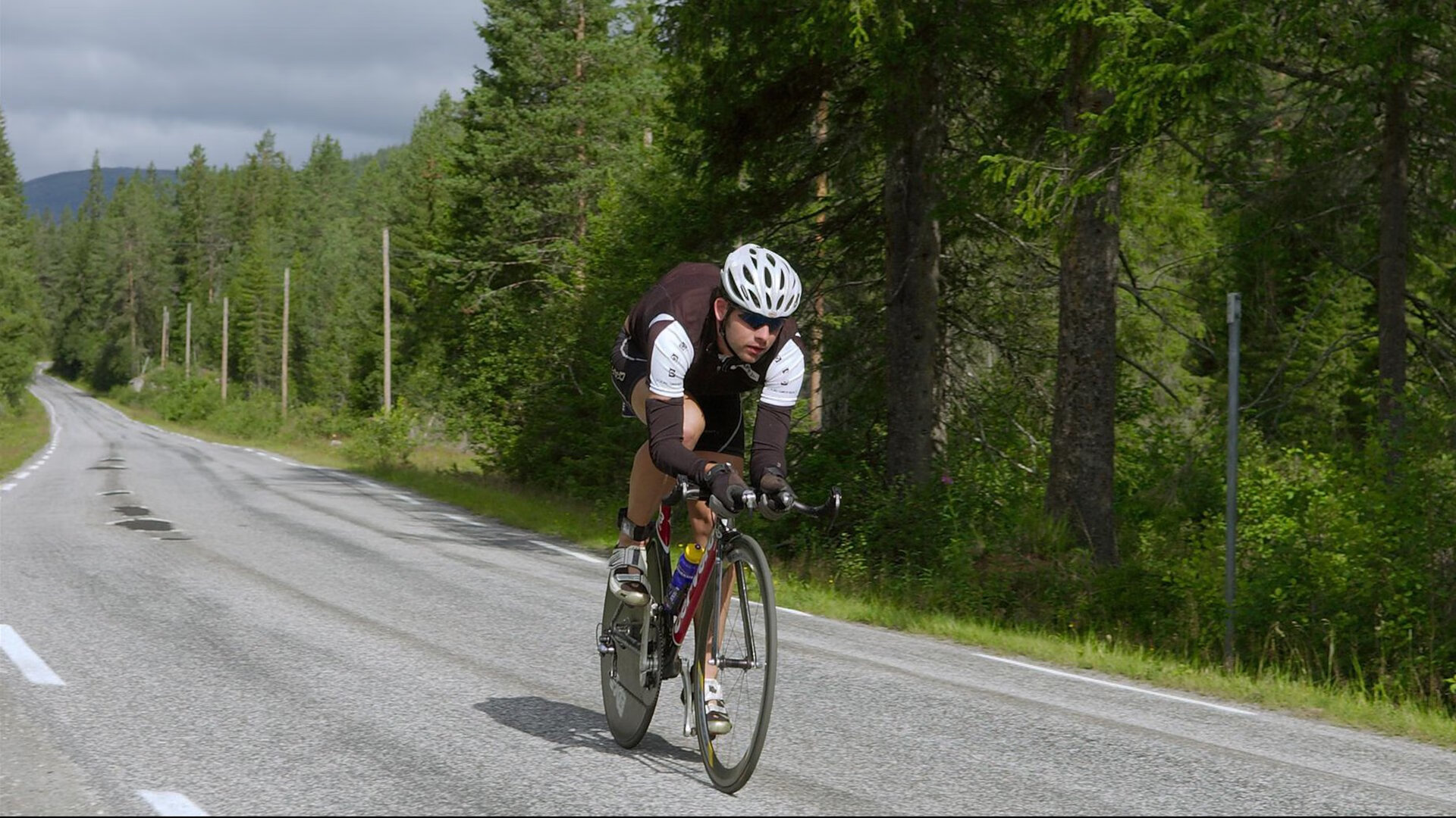 当街道变成赛道,基耶萨如何将法拉利驶入教科书?