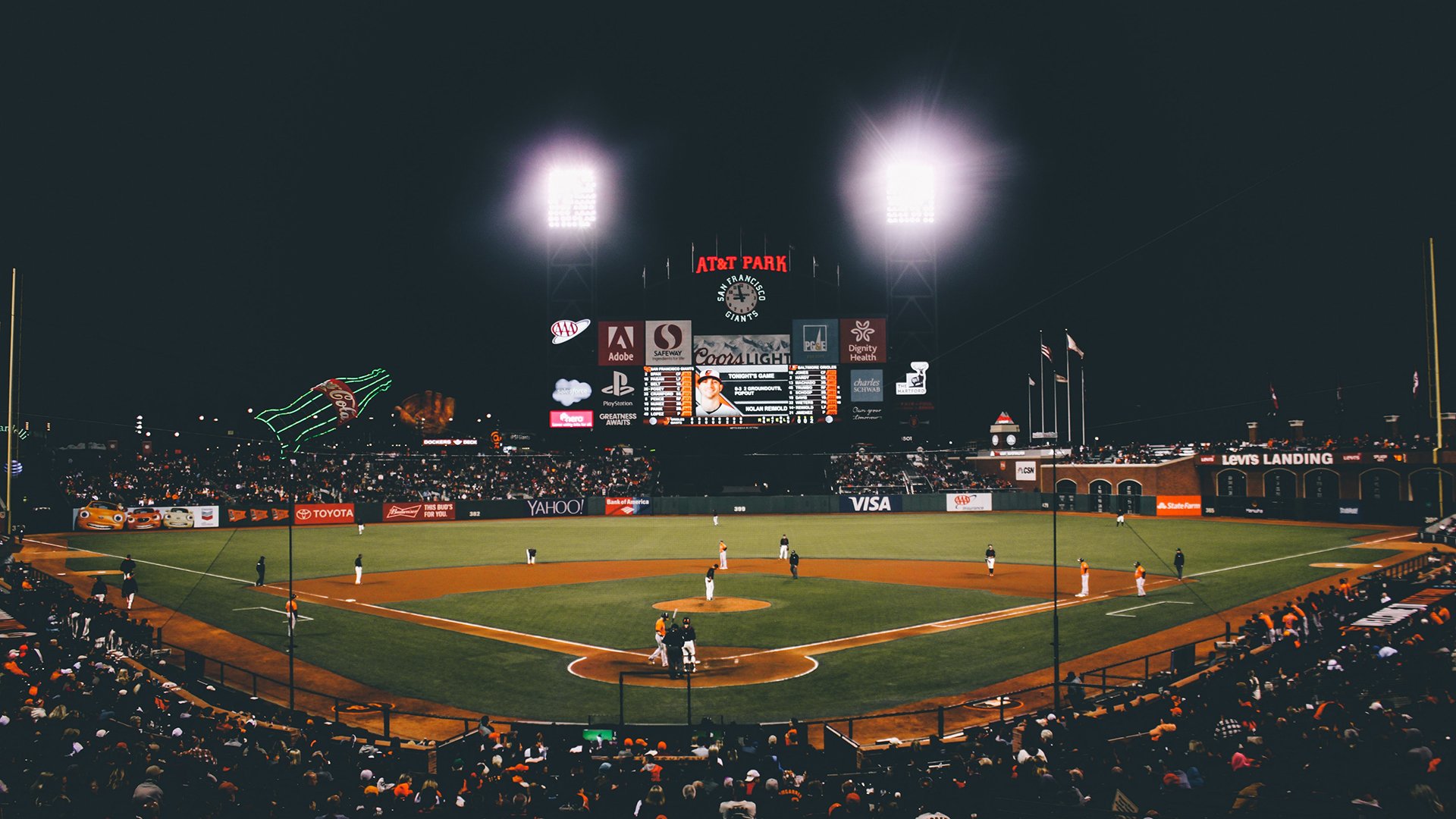 世界杯关键战，越南压制喀麦隆，C罗主导比赛节奏，经典对决令人窒息